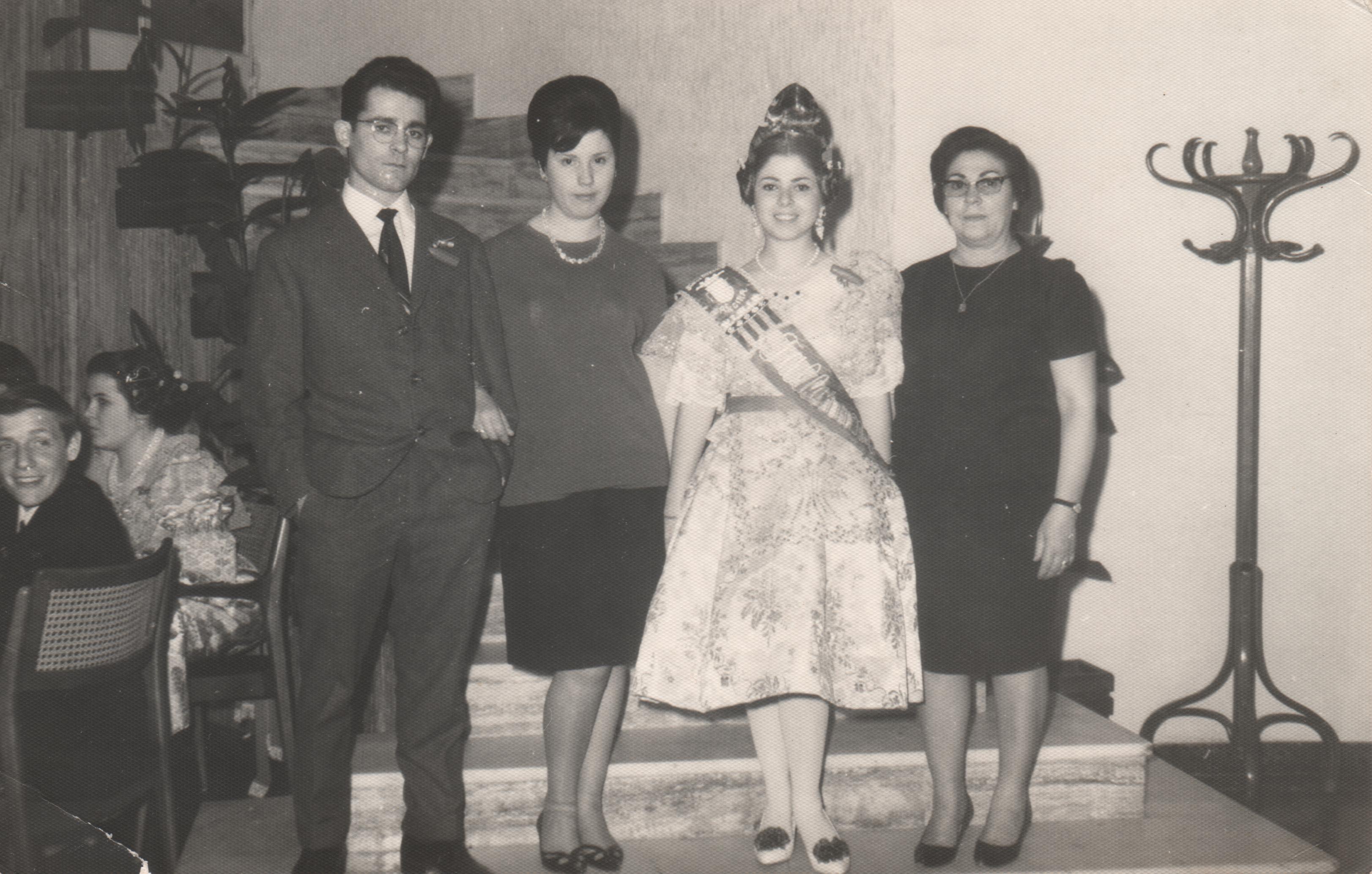1966 - 1a Fallera Major Tere Lopez Tormo